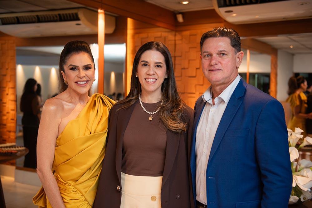 Raigna Vasconcelos, Alice Sarcinelli e Júlio Campagnaro